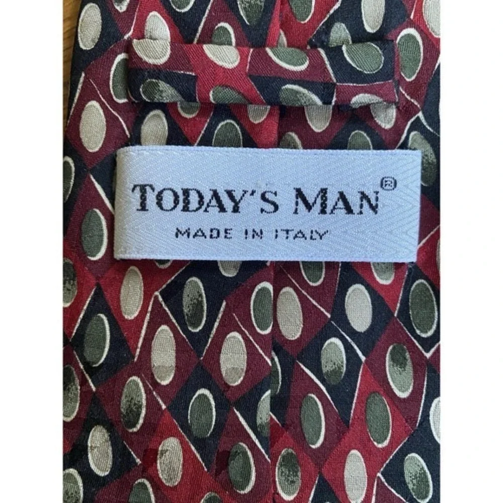 Today's Man 100% Silk‎ Colorful Tie Made In Italy 3646